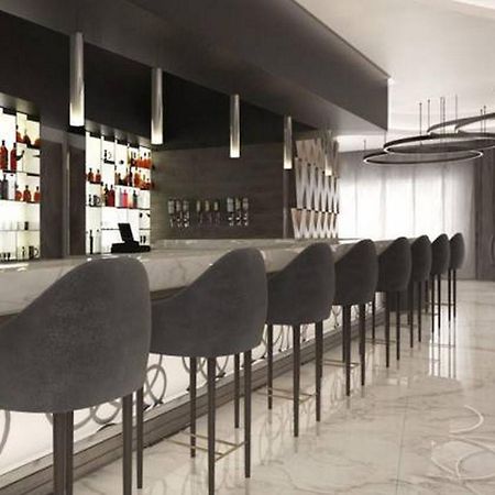 Room In Lodge - The Envoy Hotel And Suites Αμπούζα Εξωτερικό φωτογραφία